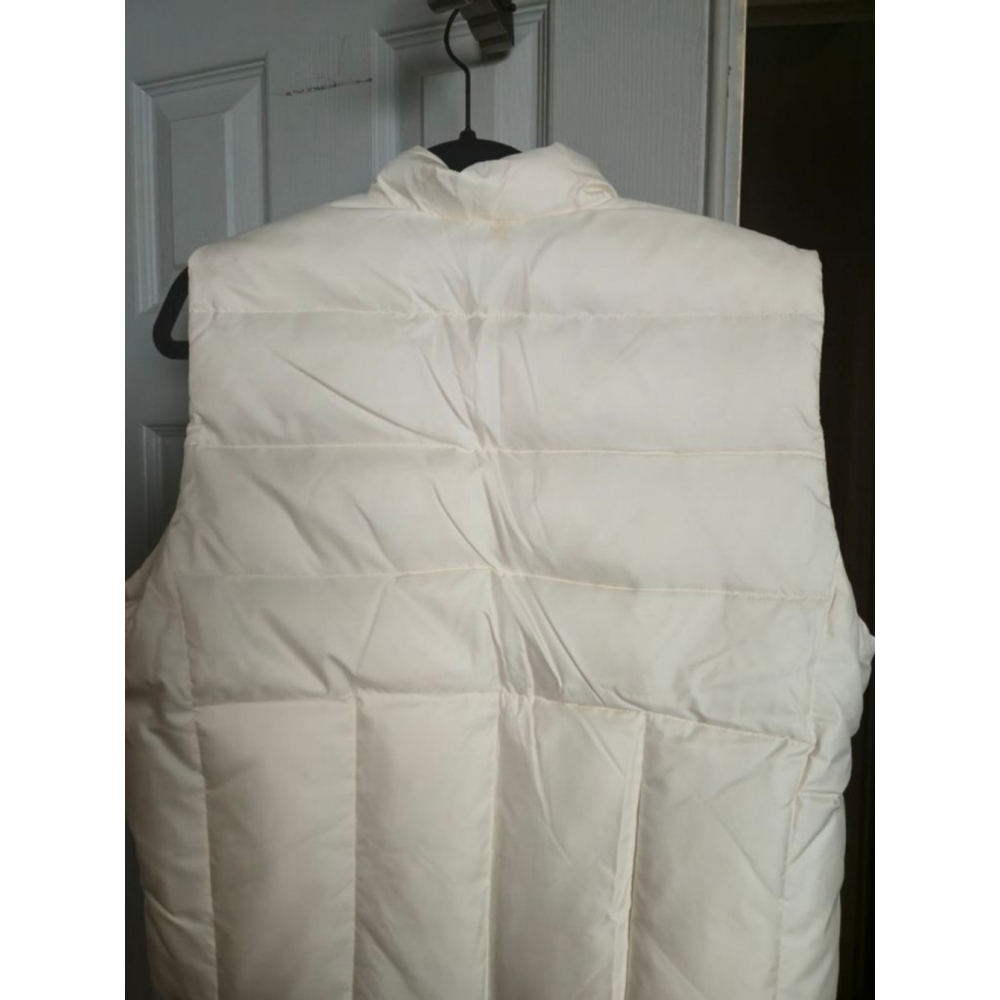 Banana Republic Women's White Bubble Zip Up Vest. Nice Quality. L - Picture 9 of 9